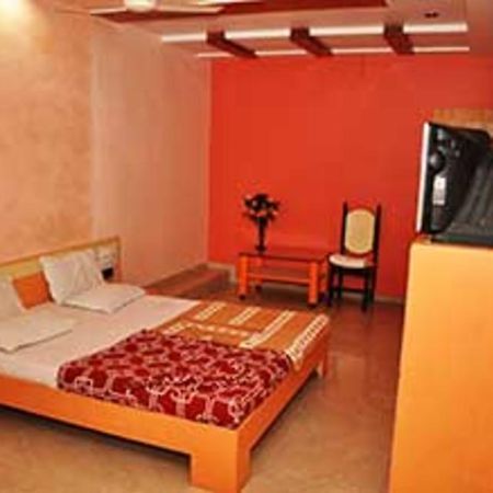 Hotel Gokul 甘地讷格尔 外观 照片